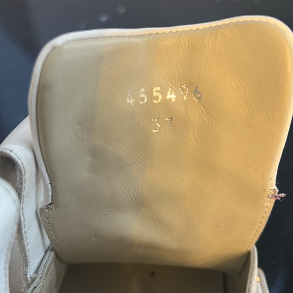 Gucci Kicks - Picture 4 of 16